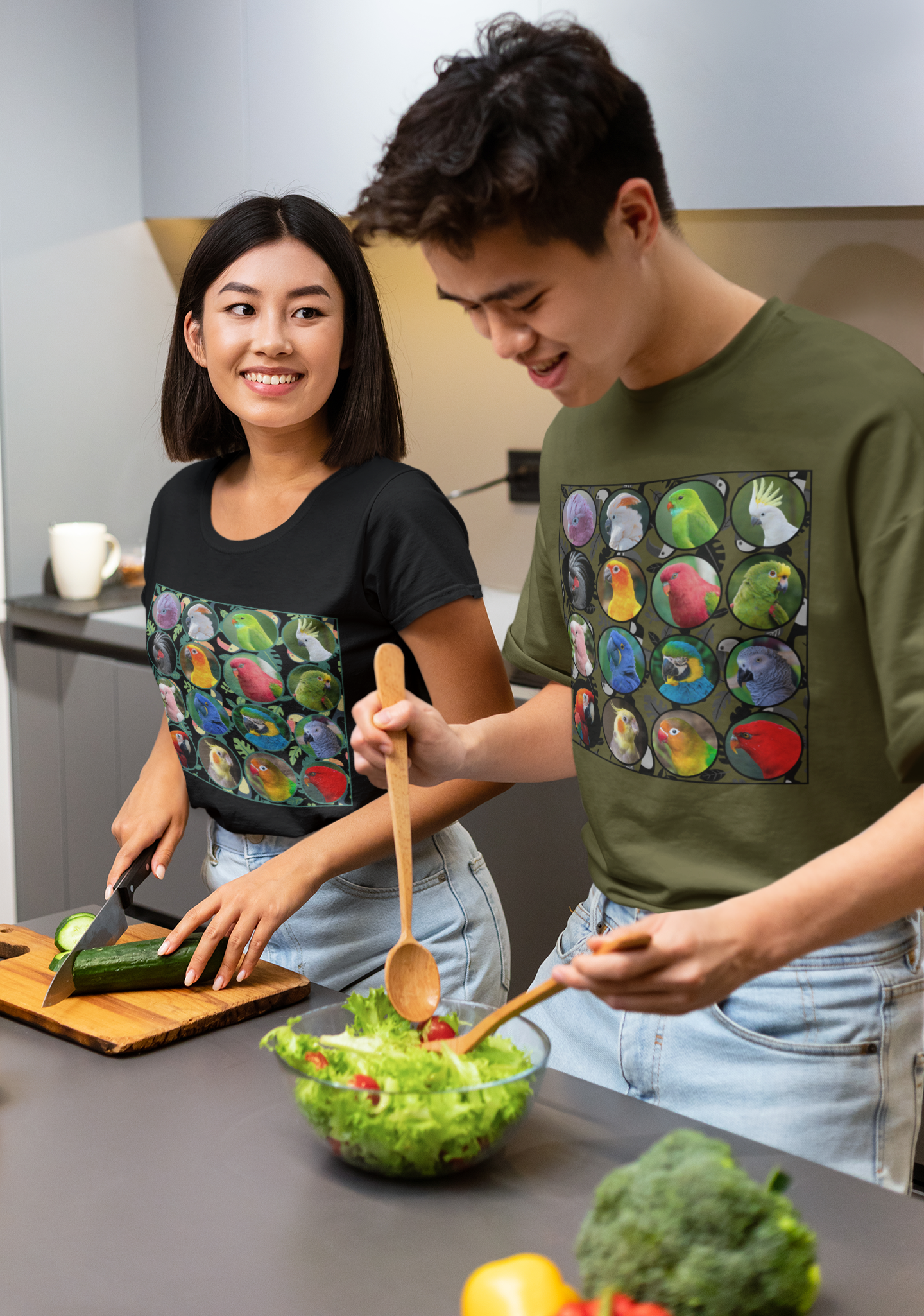 Parrots Unisex Short Sleeve Tee – Perfect for Nature Lovers